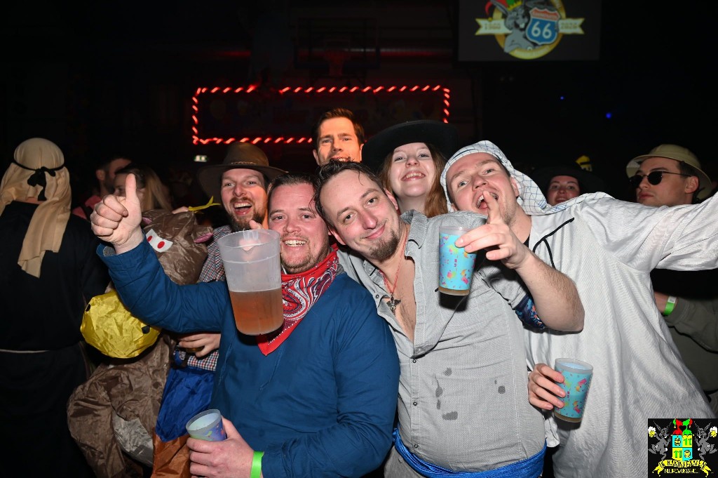 ../Images/Zaterdagavond carnaval 2026 054.jpg